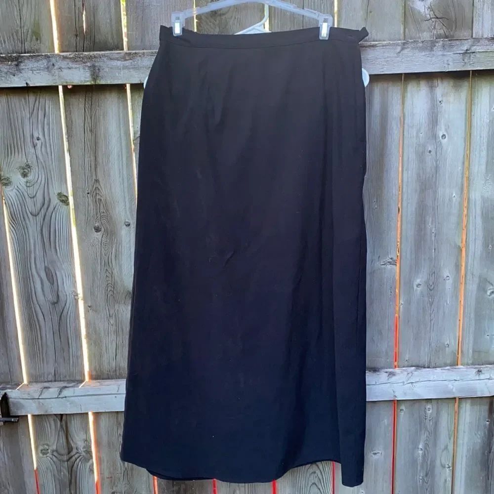 Long black skirt sz. 6
